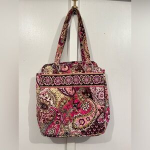 Vera Bradley should bag with two pockets on outside